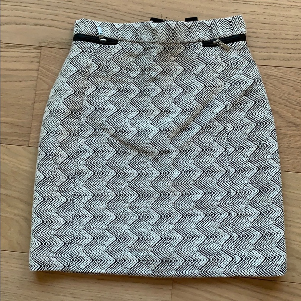 H&M SKIRT 🆕 - Picture 1 of 2